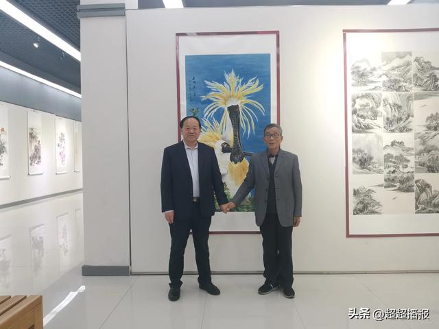 中国冶金知名作家谢吉恒图书捐赠仪式暨文化交流活动在庄河市举行