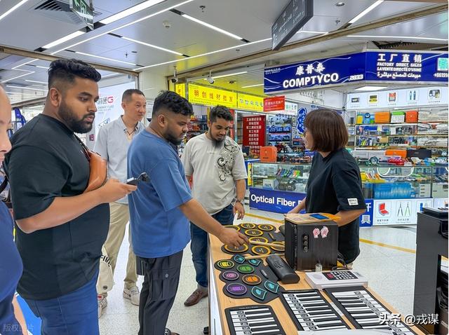 华强北杀疯了！老外从旅游党变扫货党，薅羊毛薅到值回机票钱