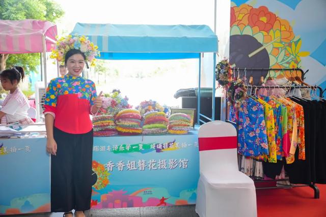出站秒变蟳埔女！泉州动车站惊现「丰泽有戏非遗快闪」，更有惊喜见面礼