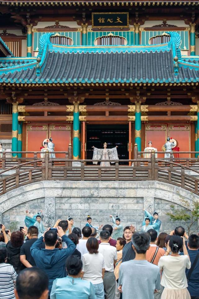 单日4300人次！金陵小城为何这么火？