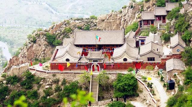 北京人扎堆张家口的秘密:省钱长胖只是幌子