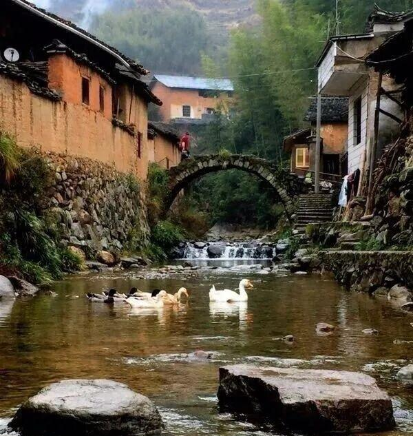 4月最适合小住三五天的16个地方，再忙也值得你挑一个去发呆！