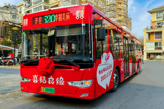 一年亏损四千万，全国陷“关停潮”！艰难求生的公交车，会消失吗