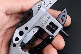 建议中老年人：不管去哪旅游，最好带上这4样东西，多舒心少尴尬图片