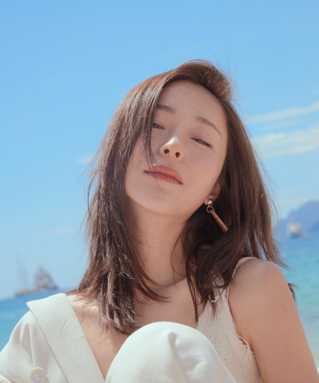 官宣离婚不到24小时，江一燕被扒底朝天，隐婚生女只是冰山一角