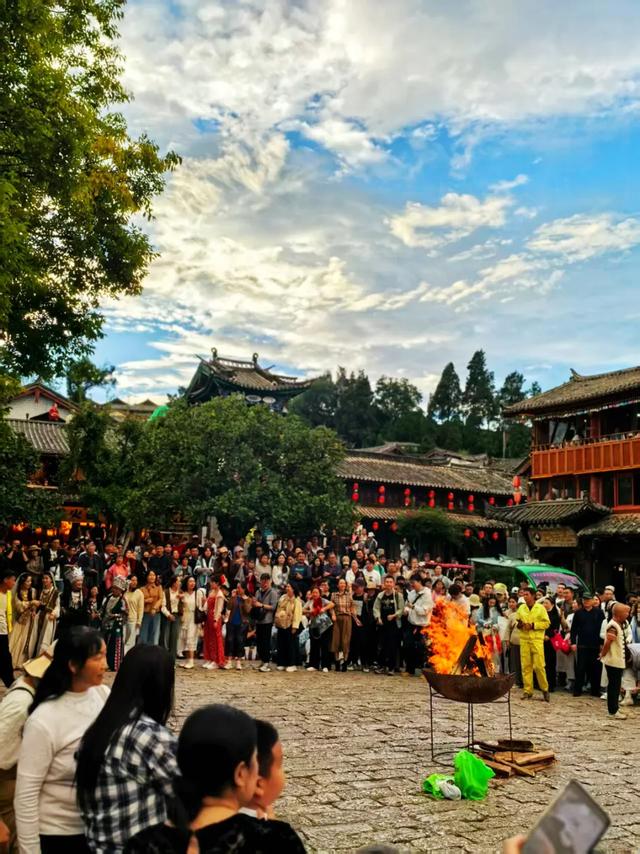 云南：花溪水韵醉丽江！
