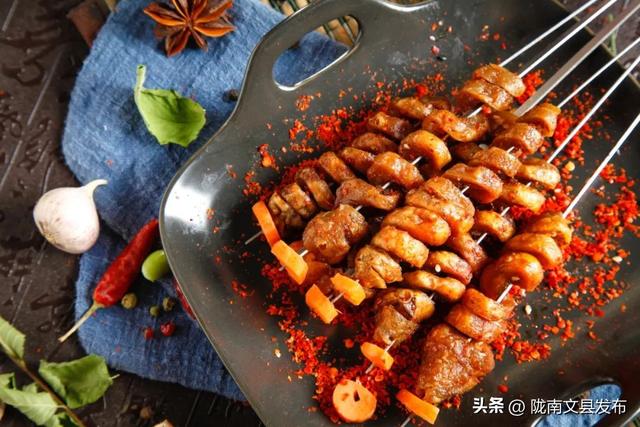 脂肪肝的人可以喝花胶鸡汤吗 2026年脂肪肝可以吃花胶牛奶吗