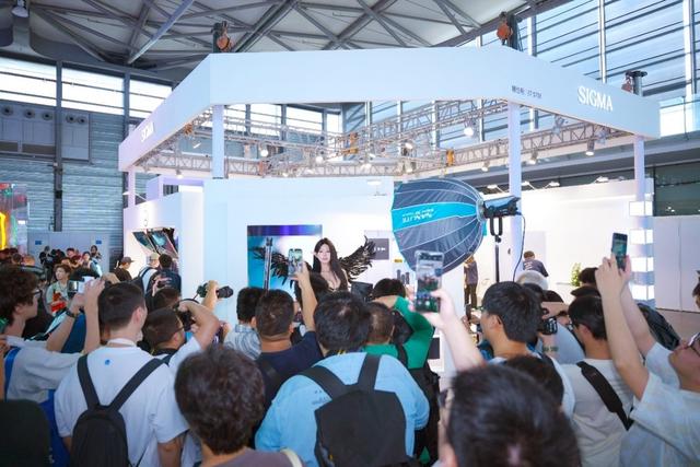 南光亮相ChinaJoy 2025，引领数字娱乐影像照明新潮流
