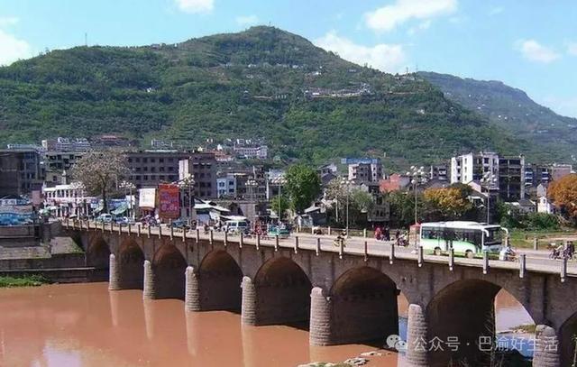 重庆打工第一县，人口流失严重至今未通铁路，旅游资源却十分丰富