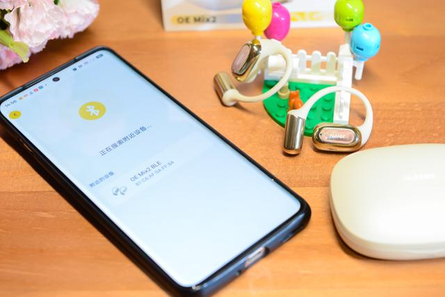 步入未来耳机，音质和AI双进化的旗舰级开放式耳机南卡OE Mix2