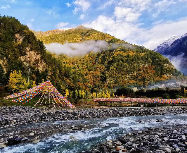 10月-11月的四川，这10处蜚声中外的秋景，一处比一处好看