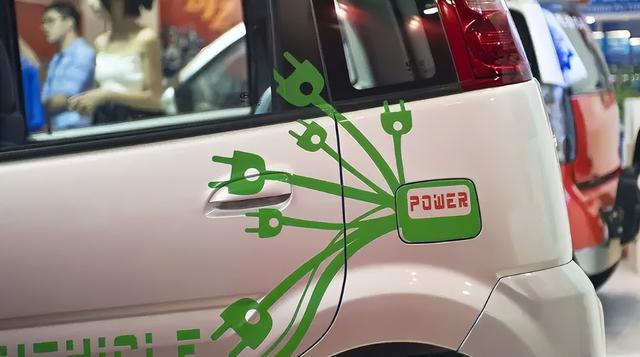 日本话音刚落	，又一国介入台海，专机已经离华，要逼中国做3件事