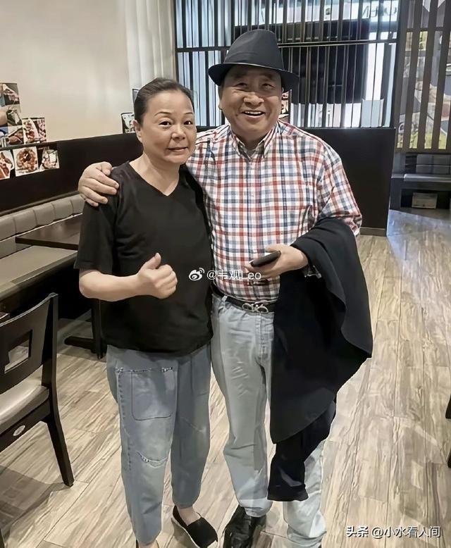 姜昆助理辟谣不到一天，被狠狠“打脸”，姜昆女儿被扒，果不简单