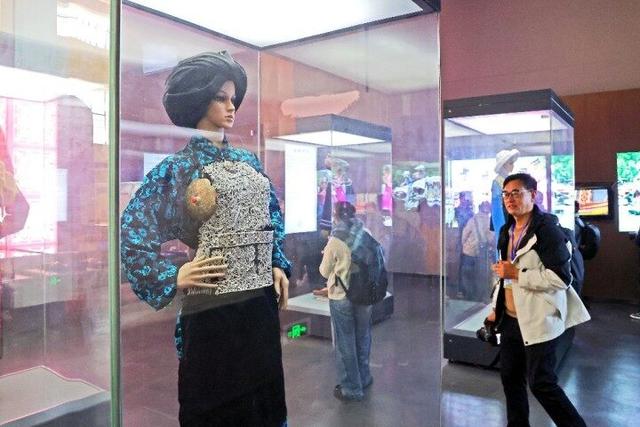 打卡中国羌族博物馆 感受羌族悠久历史文化