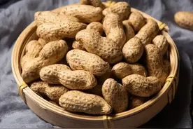 花生是“长寿果”，吃生花生与吃熟花生的差别，你知道吗？别踩坑图片