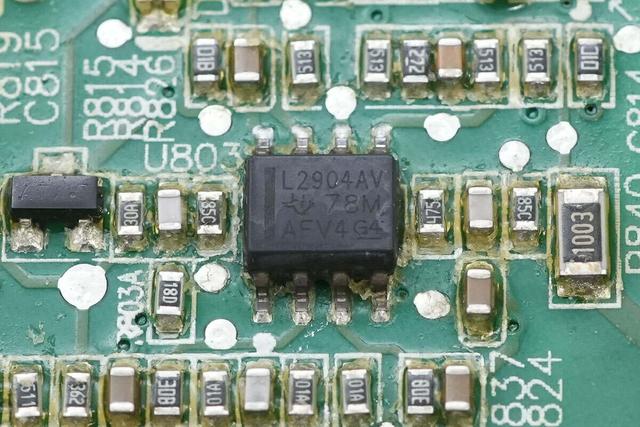 重达18斤的大块头，内部全是灰，麦格米特15kW充电模块拆解