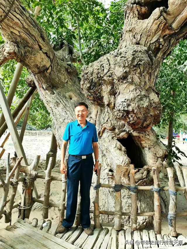 南疆旅游十景区，题小诗11首赞之