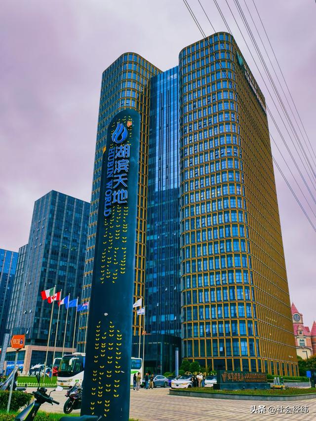 南京九龙湖：从淤积污染到 “水清鱼翔” 的生态蜕变