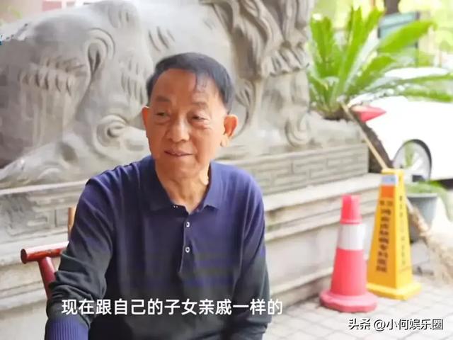 74岁退休大伯无偿到粉店帮忙9年，店主：他不要工资，每天都来 ！