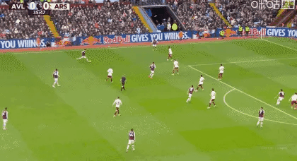 英超疯狂一夜：维拉2-1阿森纳！最新积分榜出炉：争冠悬念再起