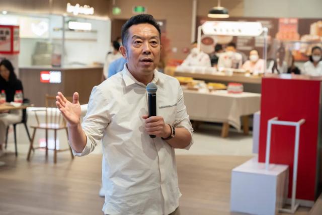 西贝CEO贾国龙开炮：这场外卖大战，是在搞“餐饮灭绝”！