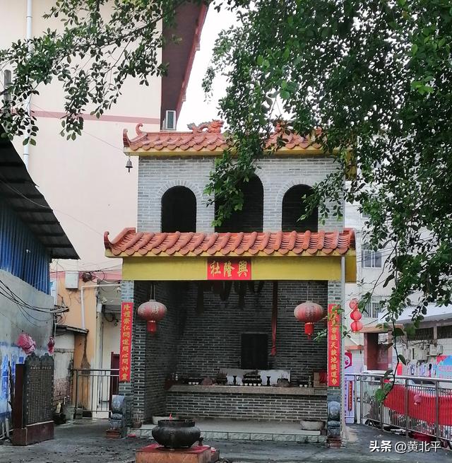 广西南宁市被誉为“上林粮仓”的白圩镇，其前身名字却叫繁荣乡