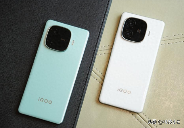 iQOO拿下性价比第1，1.5K直屏+6000mAH+256GB，国补后不到1000元