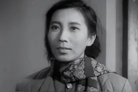 女特务王曼丽：嫁“二班长”张辉，相爱几十年晚年生活不要太幸福图片