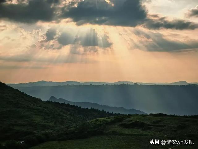 乘城铁动车追凉风！寻幽利川洞天，醉氧神农架林海！
