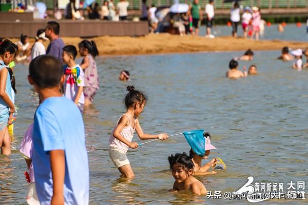 文瀛湖畔掀起夏日狂欢 市民游客共享亲水之乐
