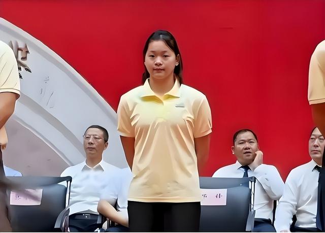 远离“造神”陷阱，央媒新闻报道	，揭开了18岁全红婵的真实处境
