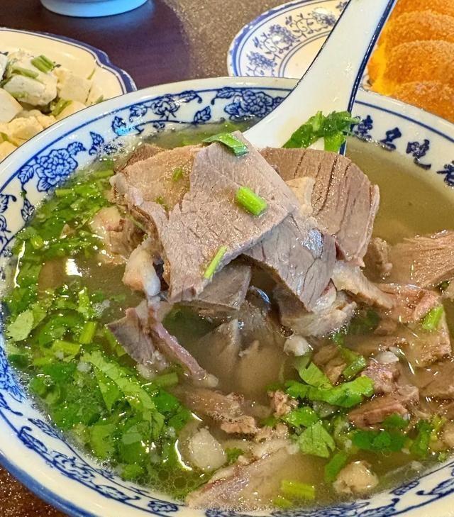 我是成都人	，刚游完承德，这趟行程有5个意外发现，不吐不快。