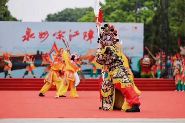泉州宋江阵新升级——簪花侠士2.0！相约丰泽场，打卡“非遗盛宴+滨海浪漫”