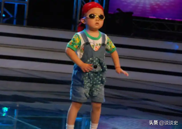 3岁上央视，5岁登春晚，7岁就年薪百万	，没想到现在却成了这样子