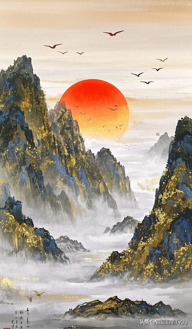 梦幻时分日西沉，云海翻涌浪波奔，金光闪耀天际处，瑰丽壮美动人