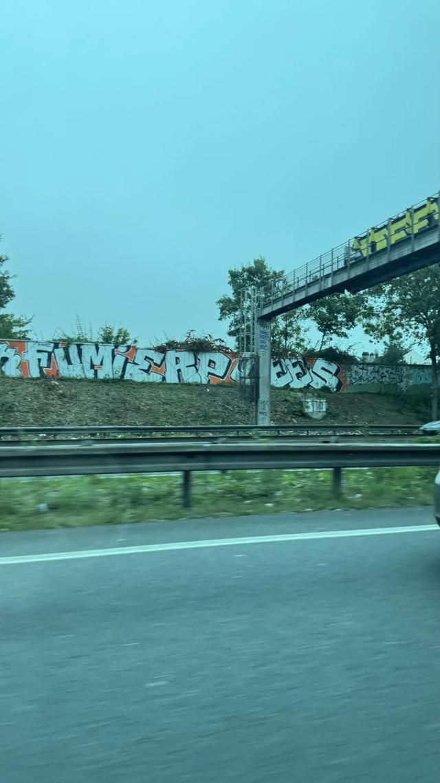 巴黎待了两日，彻底祛魅了