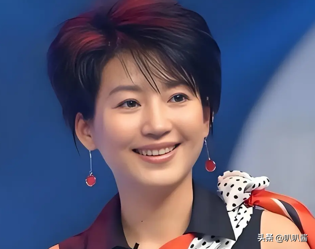 “余生好好走”，57岁央视主持王小丫，曾在病床上的留言引人泪目