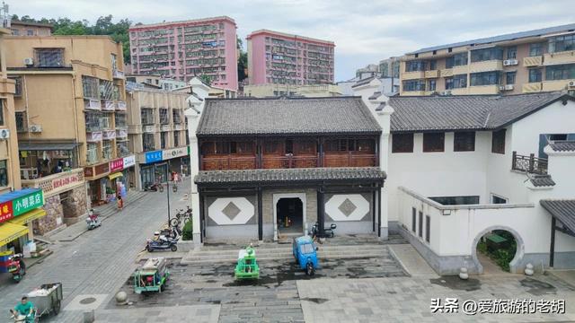 消失的长沙百年老街，以酒厂命名，如今只剩下300年的老樟树