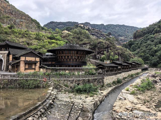 2025年秋老姐俩江西行，游望仙谷