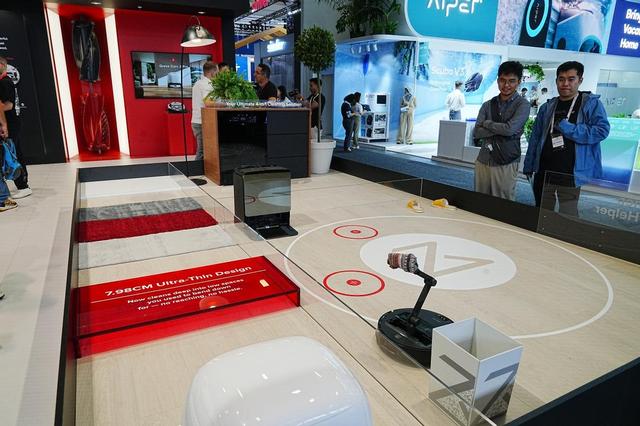 石头科技闪耀IFA2025 ，智能割草机系列新品首次惊艳亮相