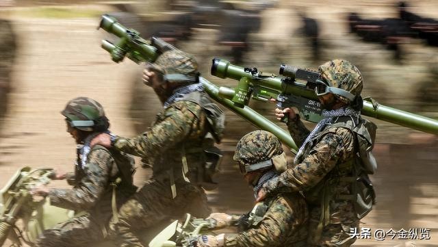 深陷泥潭！黎巴嫩总统左右为难：一边应美国制裁，一边扛以军空袭