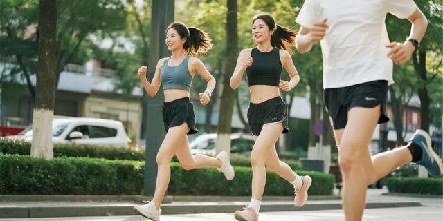 20年跑龄大神的忠告：跑步不伤膝盖【记住这4点