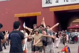 闹大了！老外已经在中国玩疯了，我们的“秘密”快藏不住了！图片