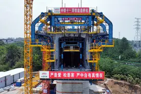 襄阳樊城区：加快推进数字化转型 助力工业经济高质量发展图片