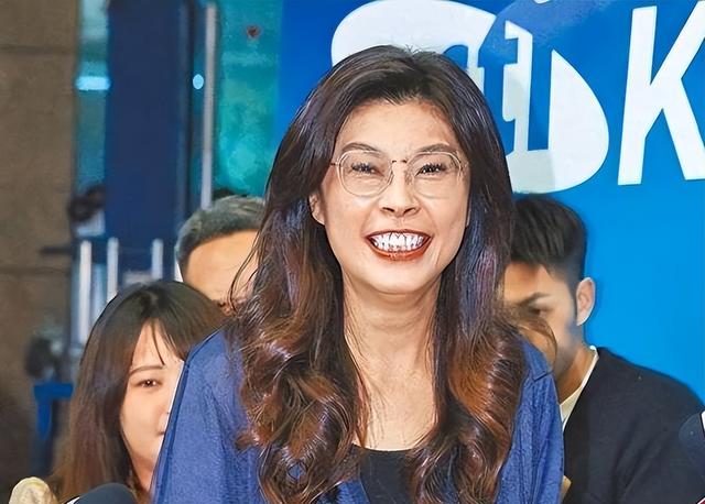 起风了	，郑丽文即将登机，翁晓玲先行抵达，蓝营提出两岸新主张