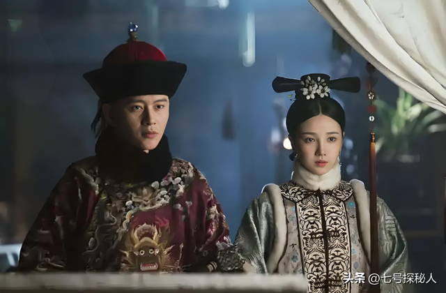 因身材发育过猛，无奈退出国家游泳队，却被三流导演看中捧成顶流