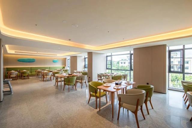 来普洱看“滇超联赛”，住哪更有性价比？丨看滇超 品普洱