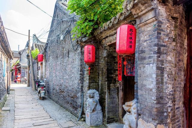 高铁直达！11-12月最值得去的6个古镇，工作累了，就去小住三五天