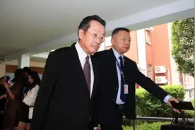 中美防长刚见完面，美国27家军火商集体窜台，台军头子曝惊人内幕图片