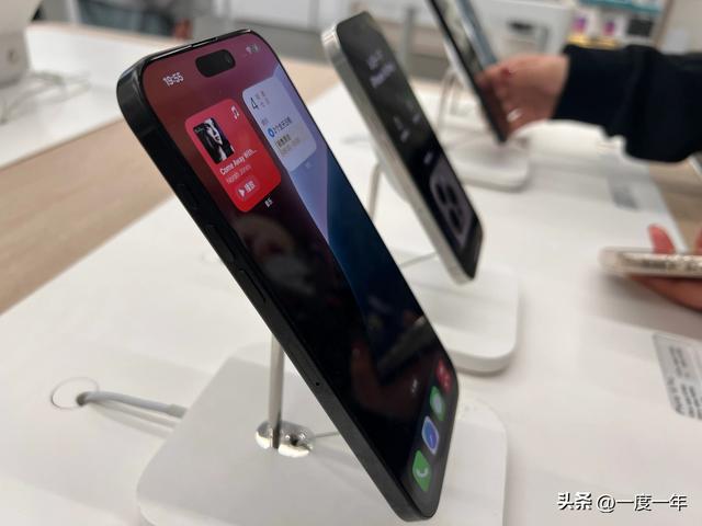 iPhone 17 Pro系列迎关键突破：苹果攻克屏幕涂层量产难题
